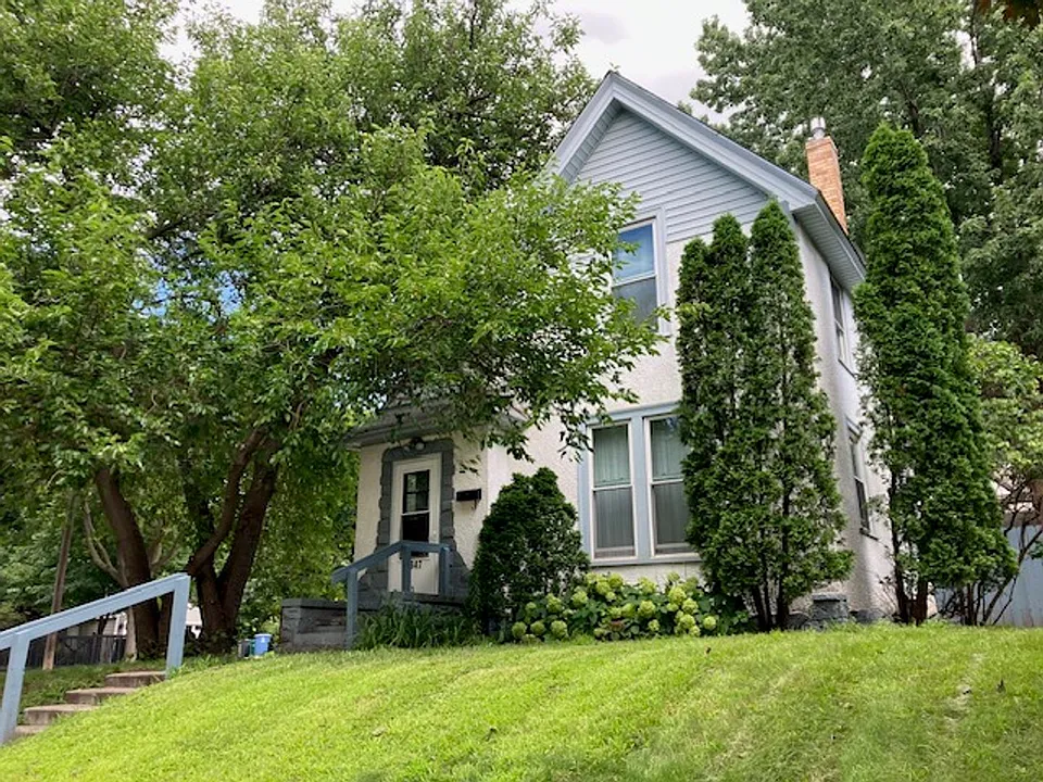 1947 Buchanan St NE