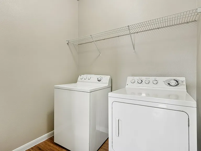 B1UGD Laundry Room