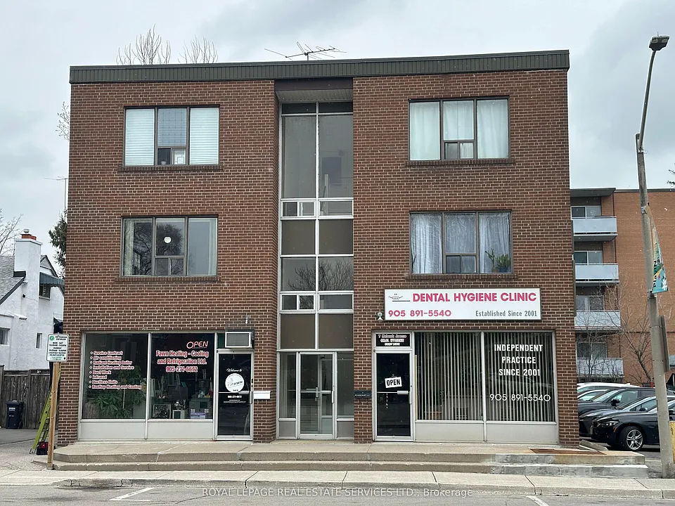 7 Mohawk Ave #2