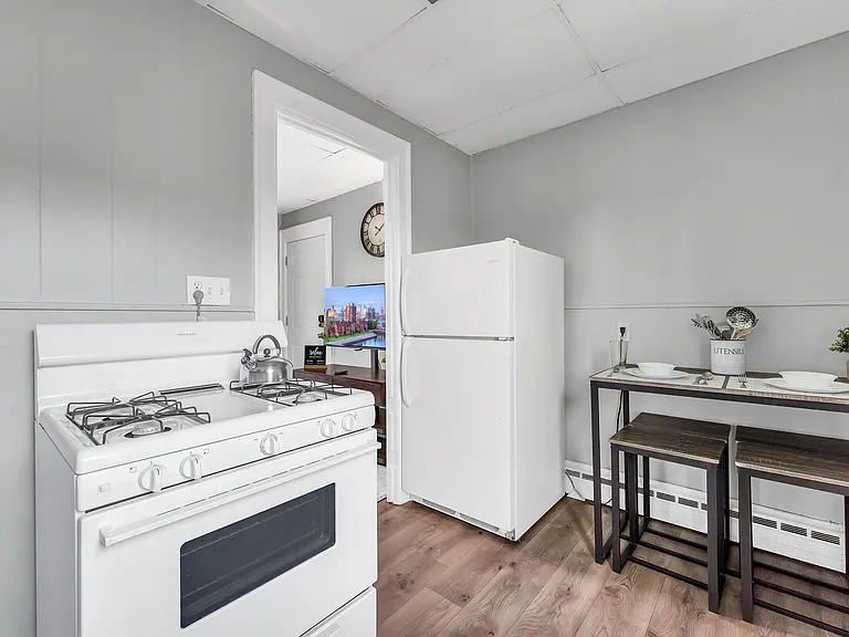 77 Union St #1 — Photo 7