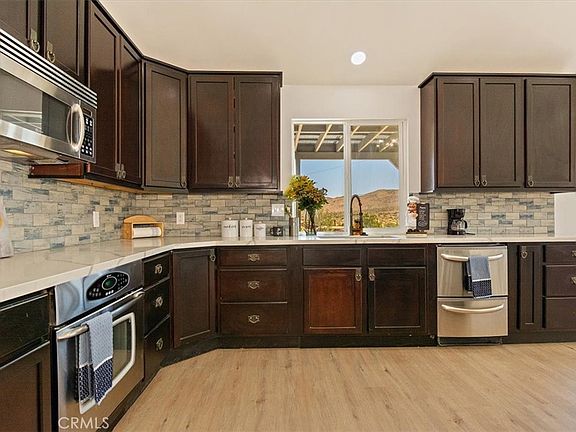 3rd image of 9255 Fortuna Ave