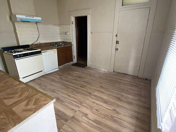 5th image of 288-290 E Woodrow Ave