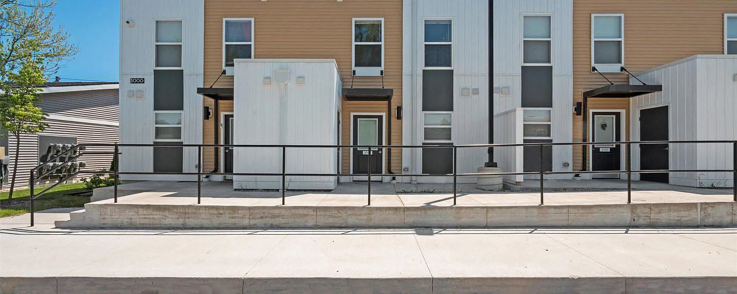 Winston Commons — Photo 1
