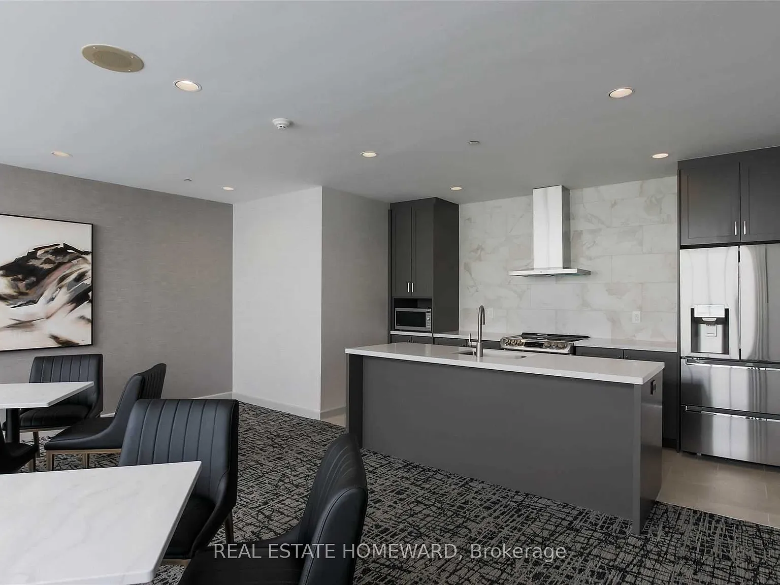 L'Esprit Condominiums on Maitland — Photo 3