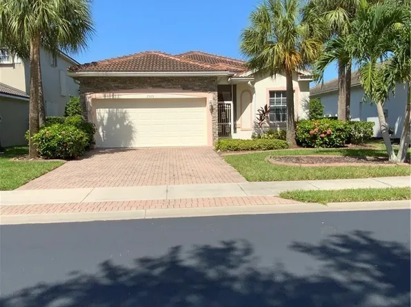 2565 Deerfield Lake Ct, Cape Coral, FL 33909