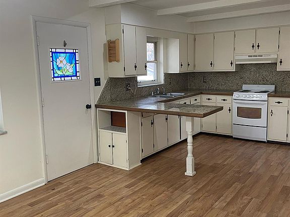 5th image of 105 Rider Dr