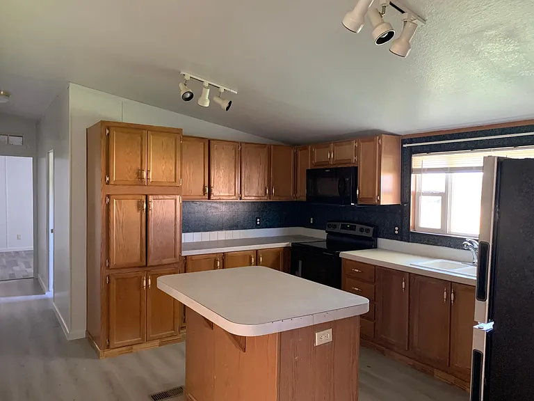 475 Private Road 1196 — Photo 6
