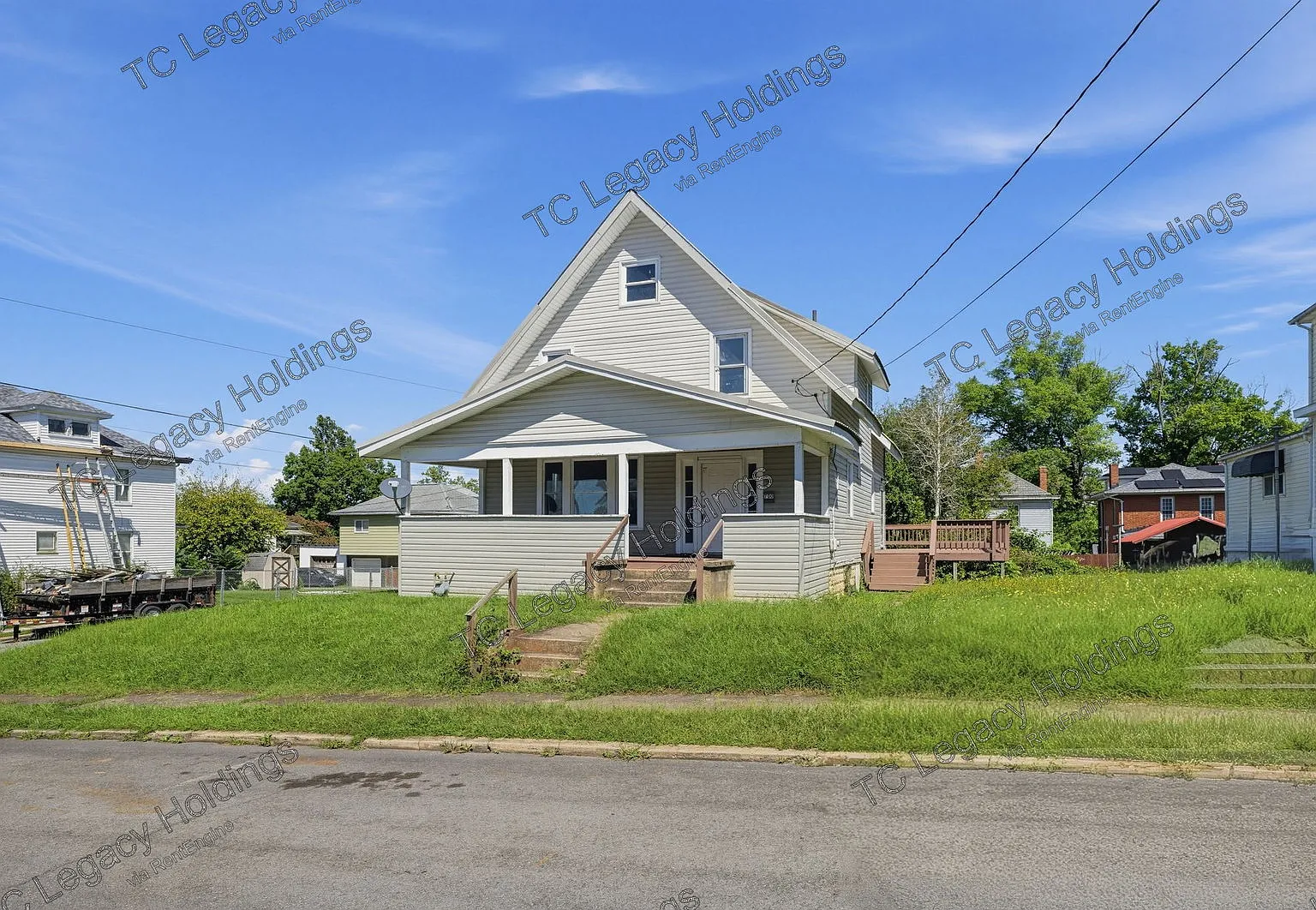 4 bed, 2.0 bath, 2065 sqft, $1,550 — Photo 1