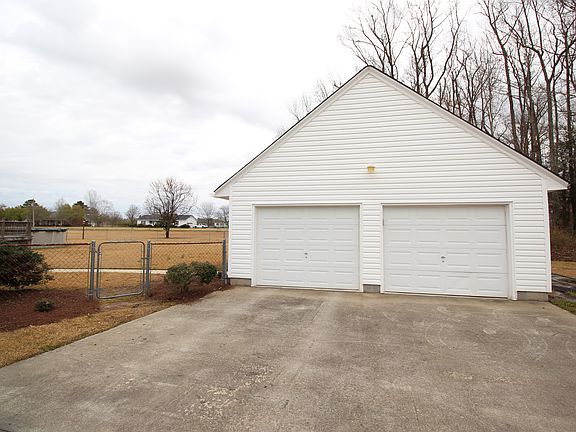 2nd image of 1321 Pine Needle Pl