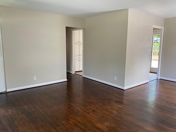 3rd image of 3108 Dale Ann Dr