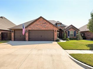 11624 SW 20th St, Yukon, OK 73099