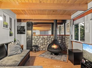 2361 Oak Dr, Arrowbear Lake, CA 92382