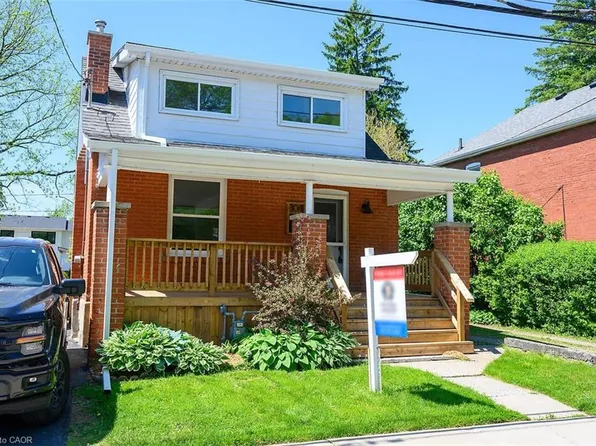 304 Park St W, Hamilton, ON L9H 1Y9