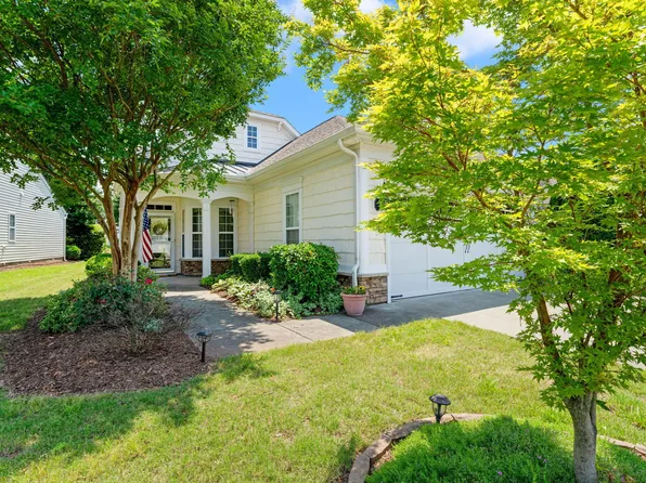 340 Orbison Dr, Cary, NC 27519