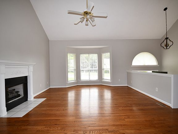 2nd image of 5733 Riley Rd