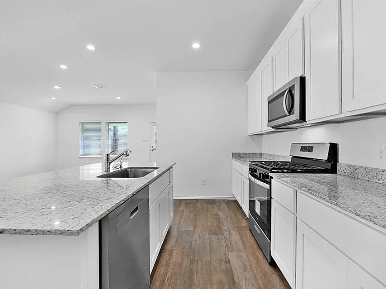 4243 Brinkworth Dr — Photo 3