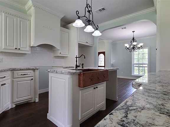 3rd image of 9170 Cortim Cir