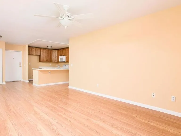 6131 Rancho Mission Rd #106 — Photo 2