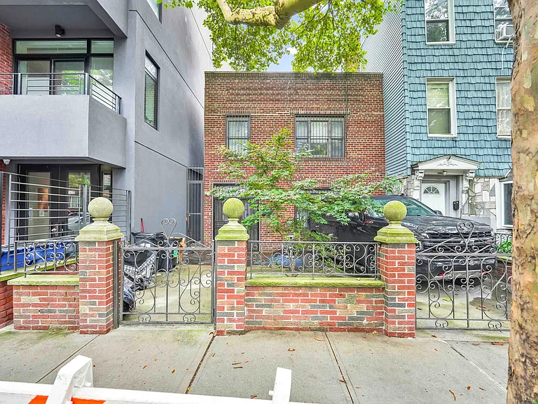 108 Withers St #1 — Photo 1