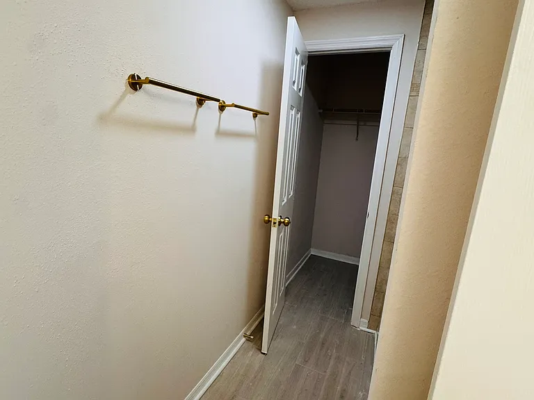 6650 Pinnochio Dr — Photo 9
