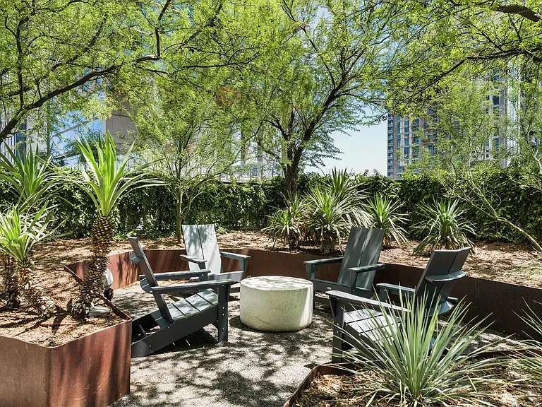 70 Rainey St #1807 — Photo 37
