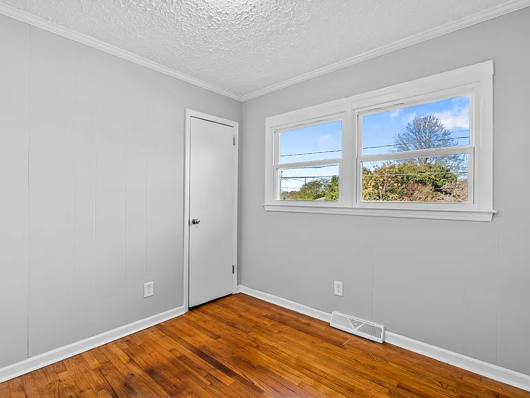 519 W Florida St — Photo 11