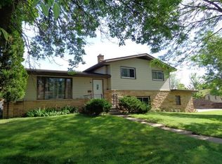 1416 4th Ave, Stevens Point, WI 54481