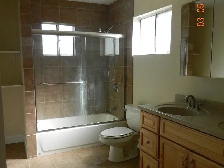2047 Drescher St — Photo 4