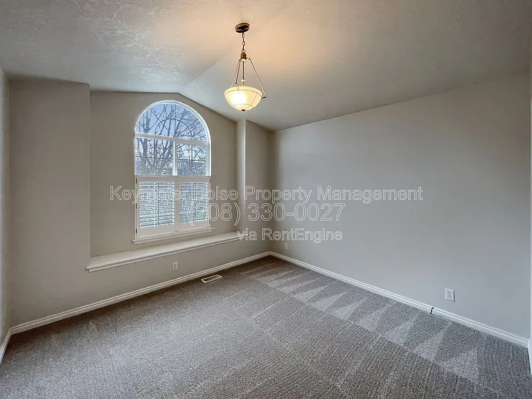 2403 E Indian Creek Dr — Photo 13
