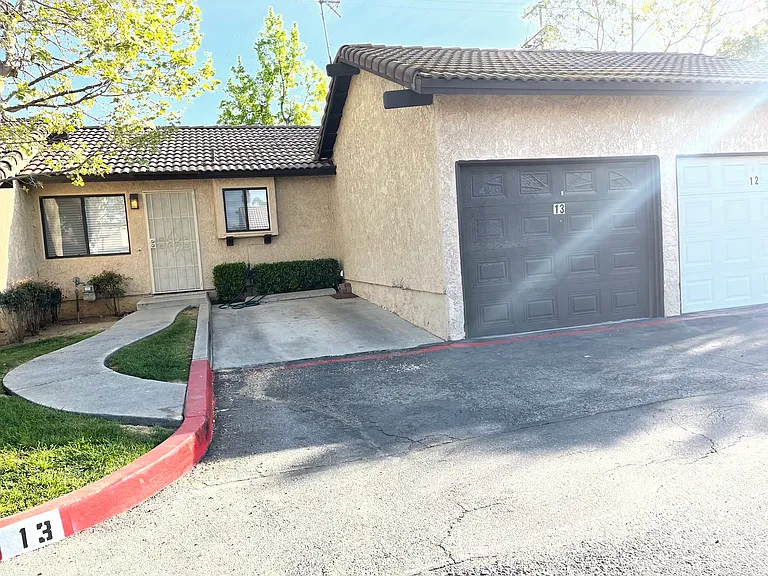 1 car Garage with washer/ Dryer connection intalled. One additional Parking space front of the Unit.