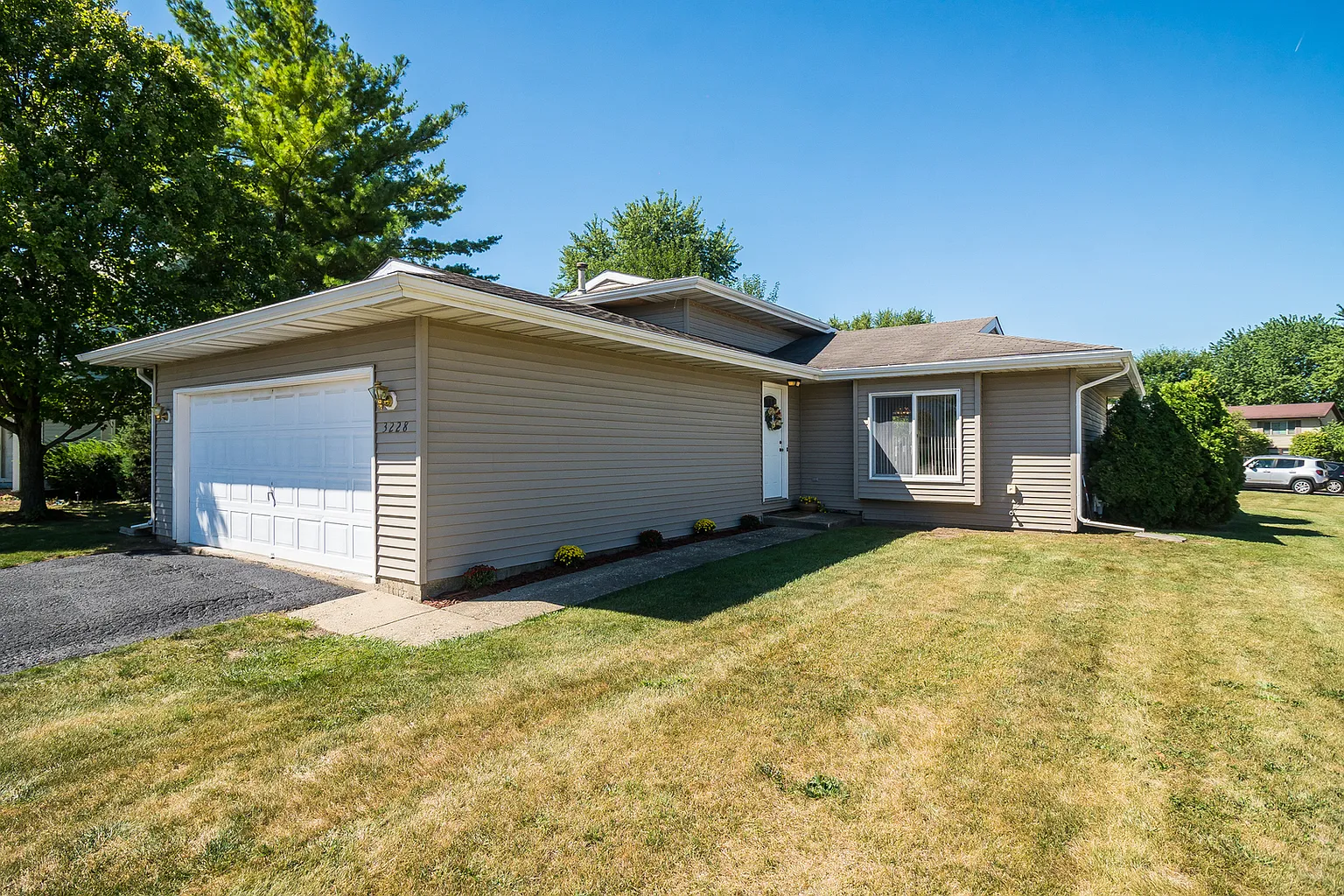 3228 Price Ct photo 1