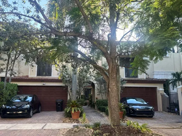 422 NE 7th Ave, Fort Lauderdale, FL 33301