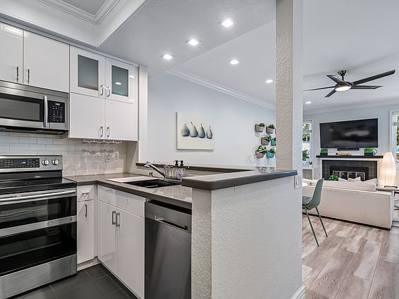 2nd image of 2214 River Run Dr Unit 74