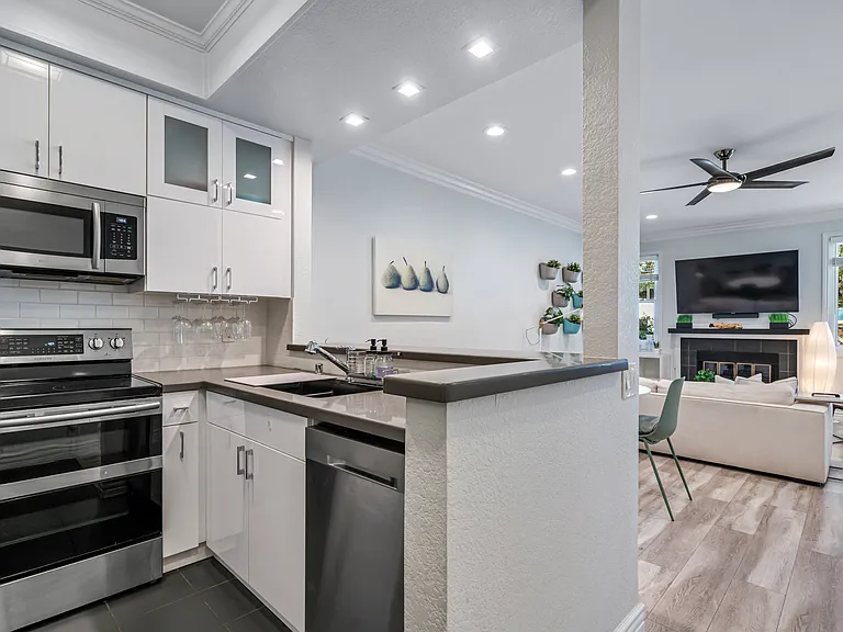 2214 River Run Dr #74 — Photo 2