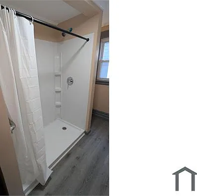 443 W Thornton St — Photo 14