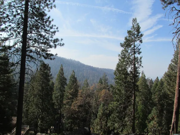 7343 Yosemite Park Way, Yosemite National Park, CA 95389
