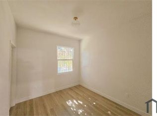 754 E 17th St, Los Angeles, CA 90021