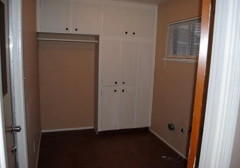 1519 Holiday Pl — Photo 18