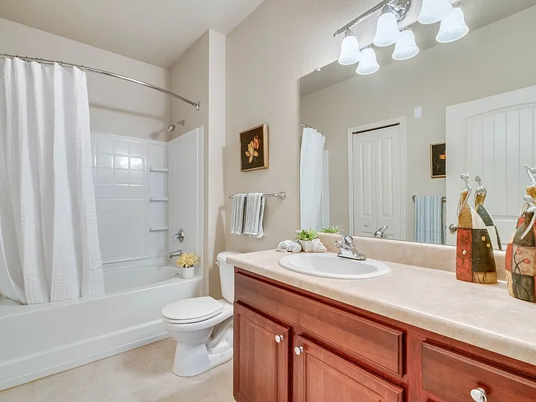 Victoria Park Apartments — Photo 11