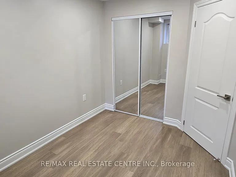 1 Nairn Cir #389 — Photo 11