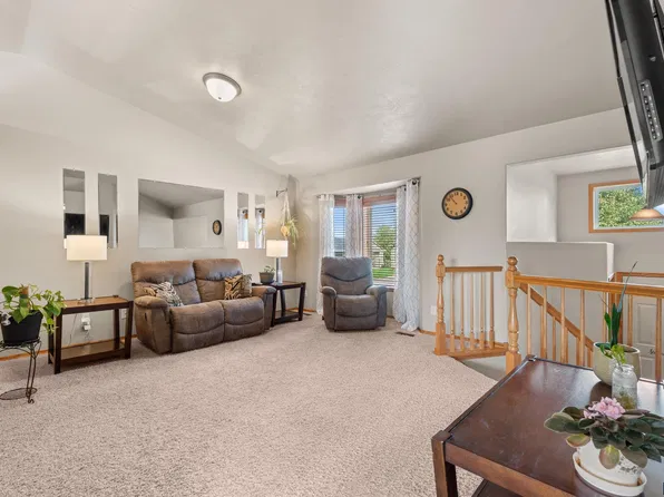 4301 W Kathleen St, Sioux Falls, SD 57107