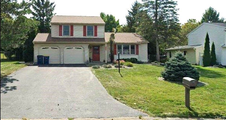 1st image of 205 Woodmont Dr