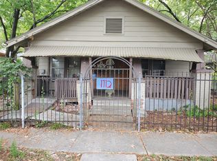 1712 McKee St, Houston, TX 77009