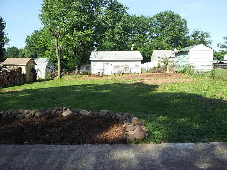 1835 Cherri Dr — Photo 7