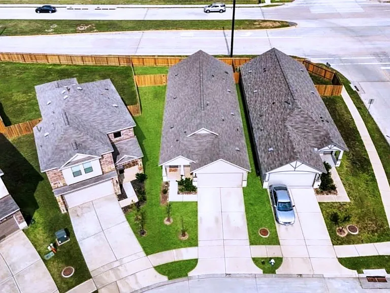 7918 Tuscan Cypress Dr — Photo 20