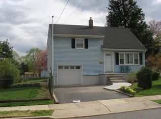 1009 Tysley Pl, Raritan, NJ 08869