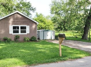 37782 N Watts Ave, Spring Grove, IL 60081