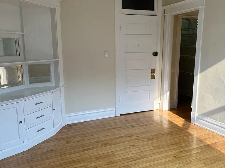 2241 W 21st St #2F — Photo 31