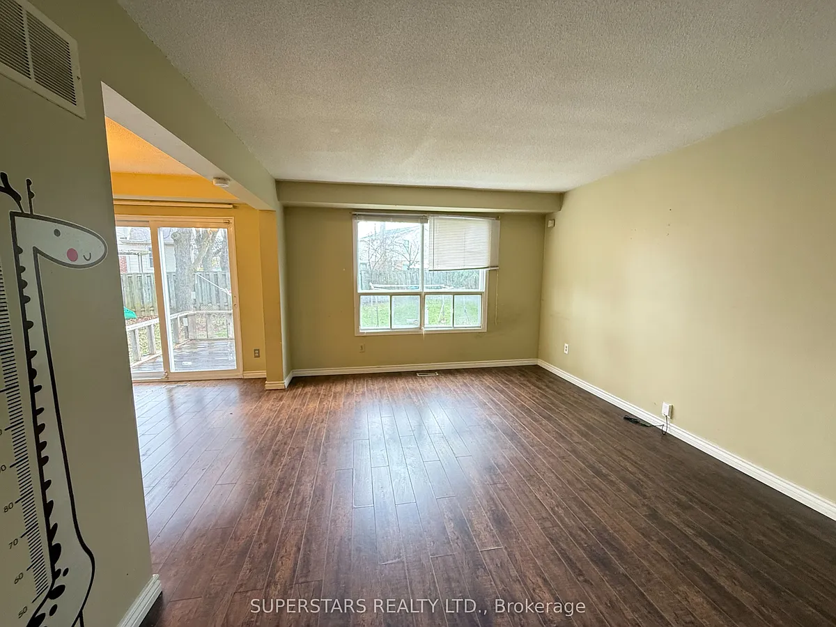 Building Photo - 24 Oakhaven Dr