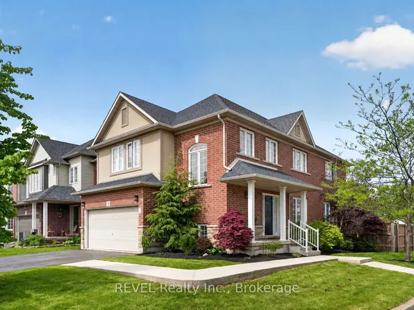 29 Springbreeze Hts, Hamilton, ON L8E 0A4